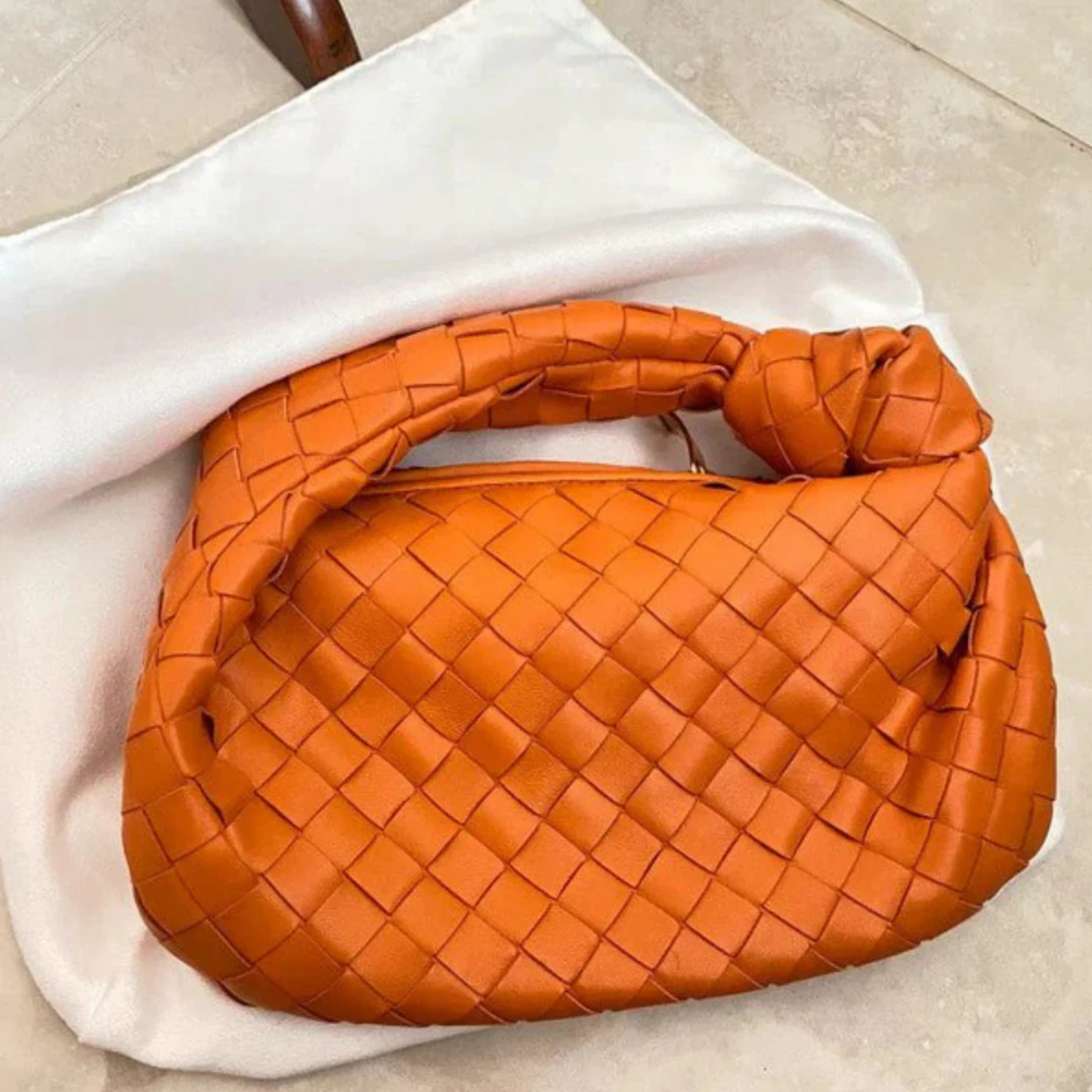 Rémy-Anne | Femme Sac | Design Tressé et Poignée Nouée