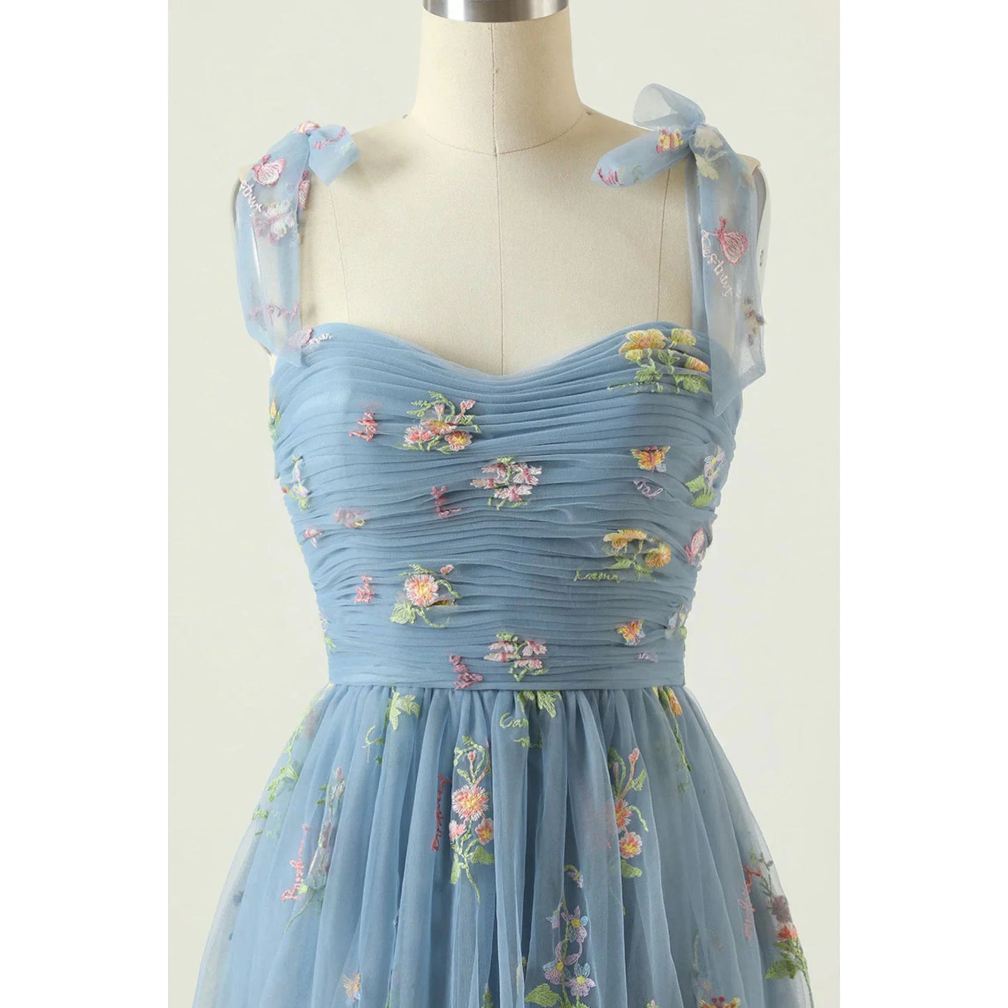Femmes Robe de Bal | Tulle Brodé Premium