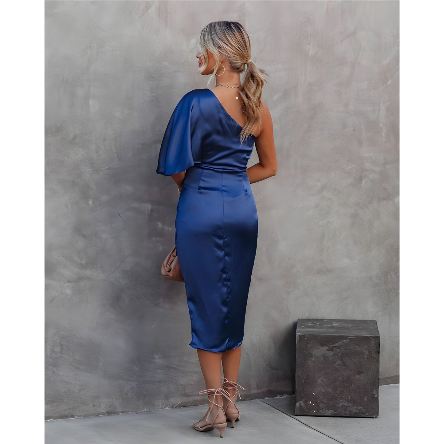 Andréanne | Robe Cocktail Pour Femme | Asymétrique