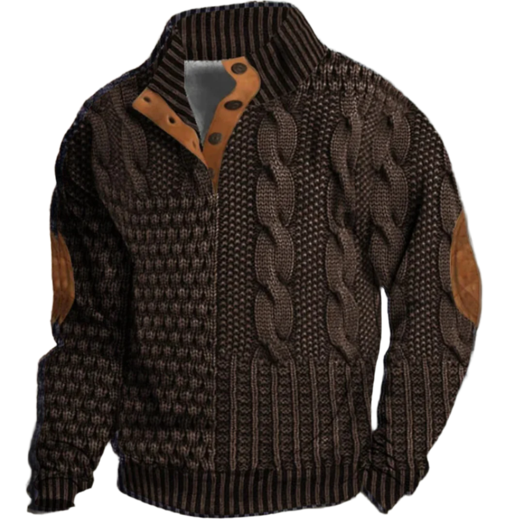 Marc | Pull à manches longues pour homme, oversize, avec motif en tricot torsadé brun, coudières en suède marron et col montant avec fermeture à boutons latéraux.