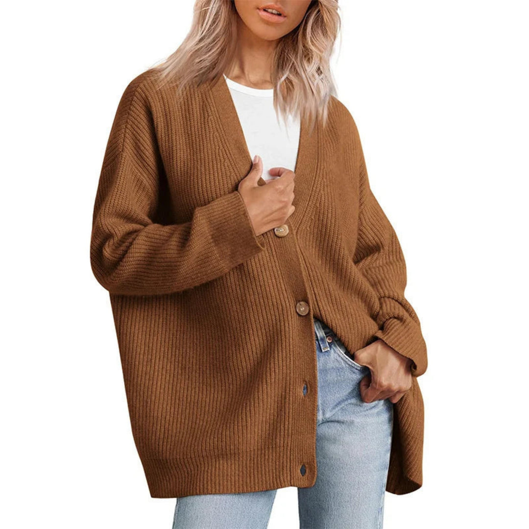 Cardigan Anysia oversize pour femme, coupe décontractée et maille douce adaptée aux tenues automnales cocooning.