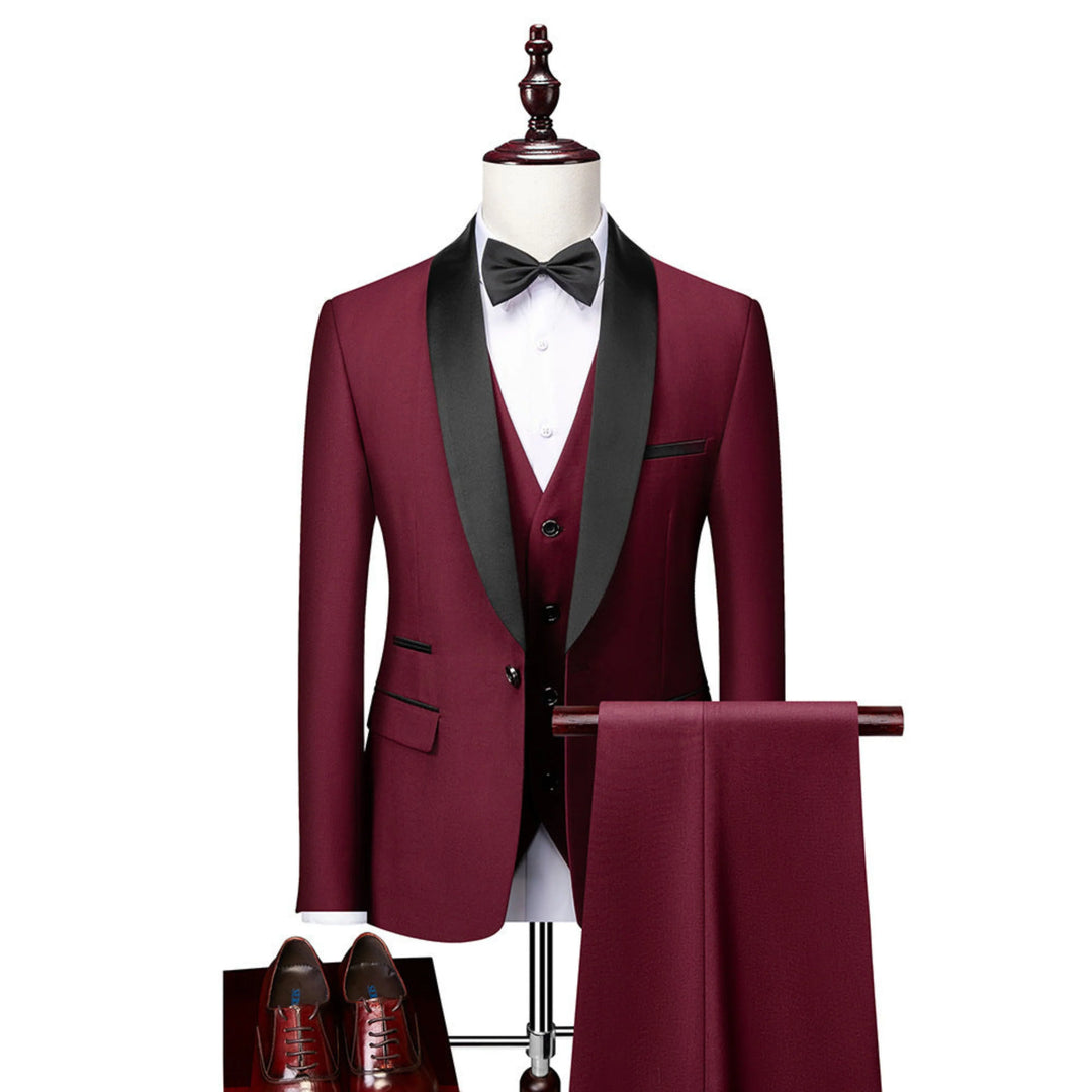 Costume 3 Pièces pour Homme | Slim Fit, Formel & Habillé adapté aux tenues polyvalentes.