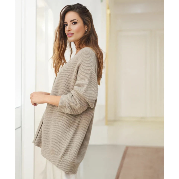 Cardigan Anysia oversize pour femme, coupe décontractée et maille douce adaptée aux tenues automnales cocooning.