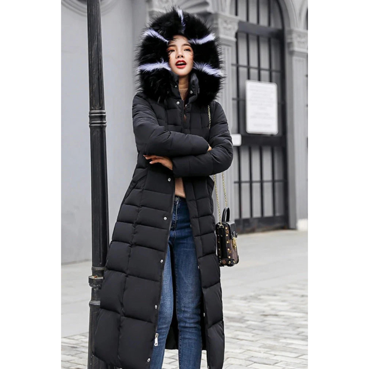 Doudoune Maéva-Lou isolante pour femme, coupe confortable adaptée aux tenues hivernales.