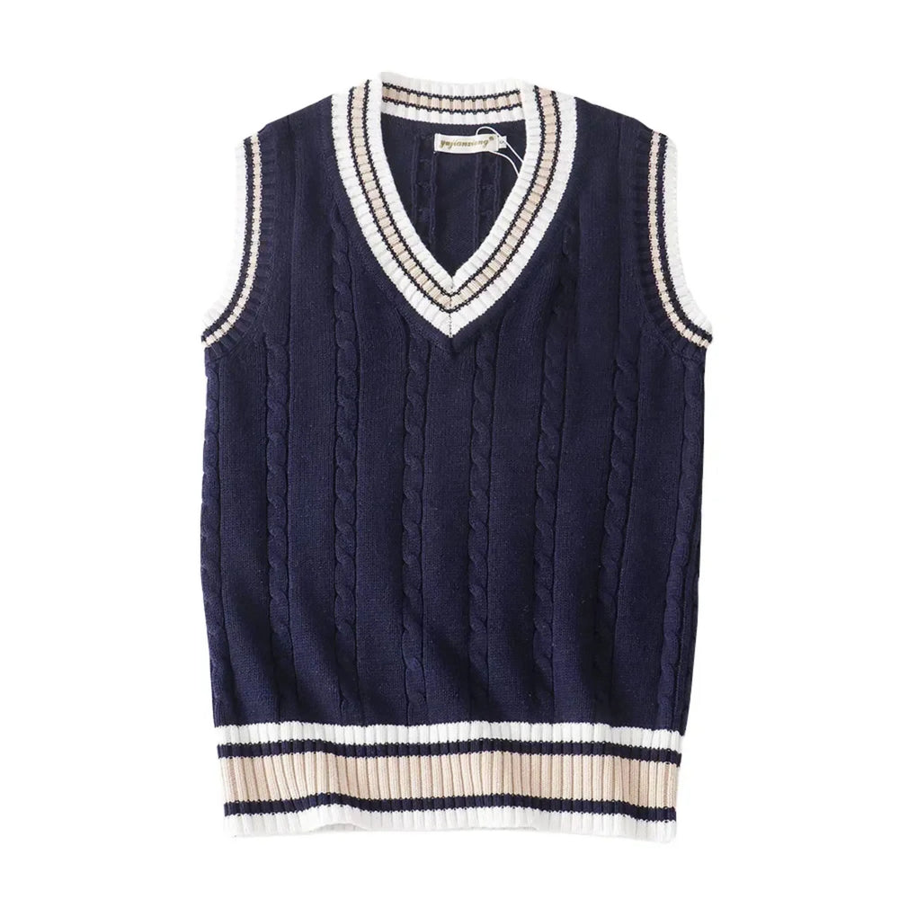 Gilet col V sans manches pour homme, coupe ajustée adaptée aux tenues polyvalentes.