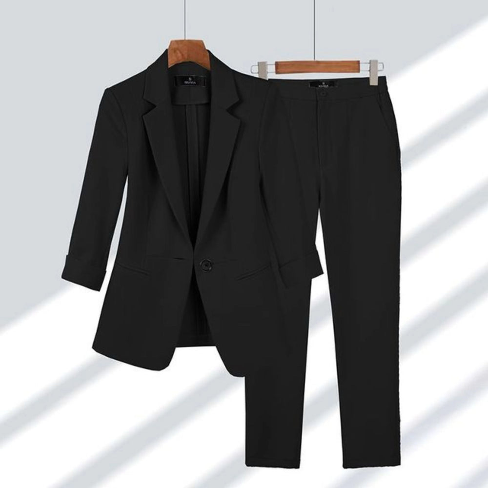 Ensemble Blazer et Pantalon pour Femme | Chic, Formel & Coordonné adapté aux tenues polyvalentes.