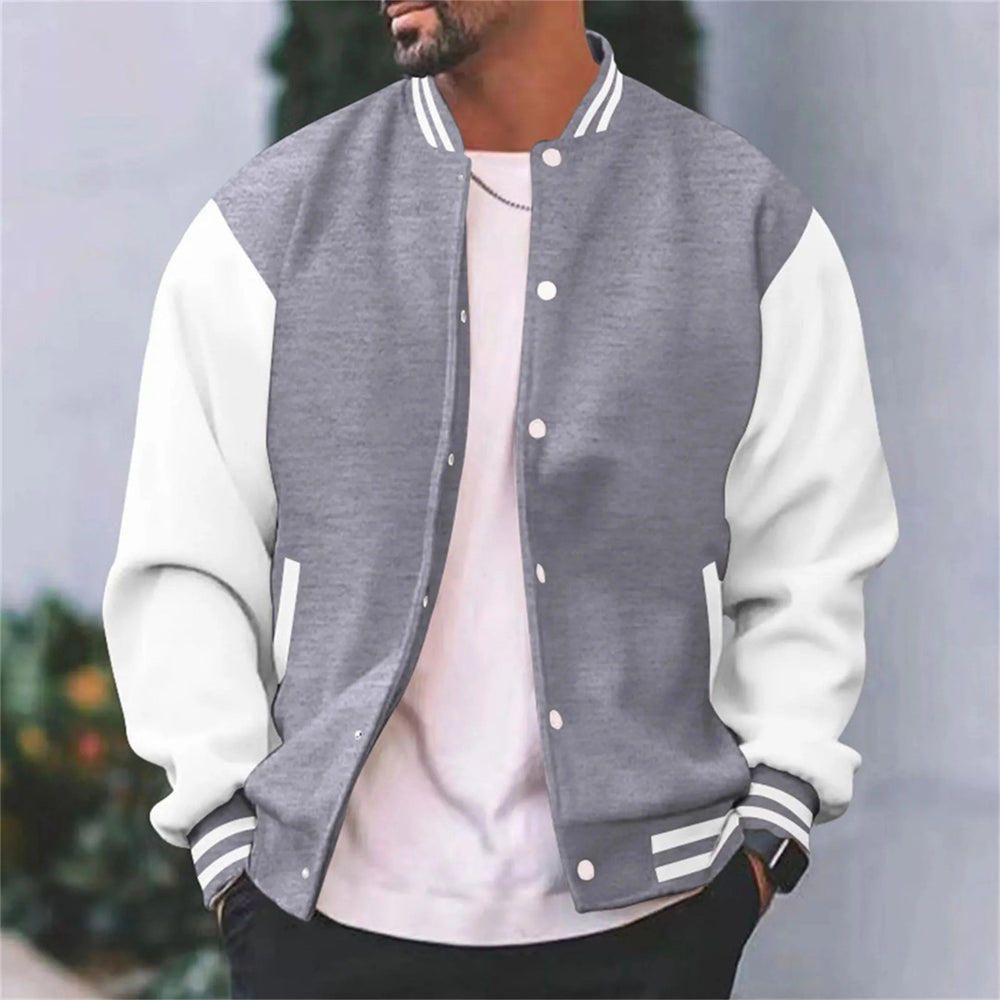 Veste bombardier style varsity pour homme, détails rétro et coupe décontractée adaptée à l'automne.