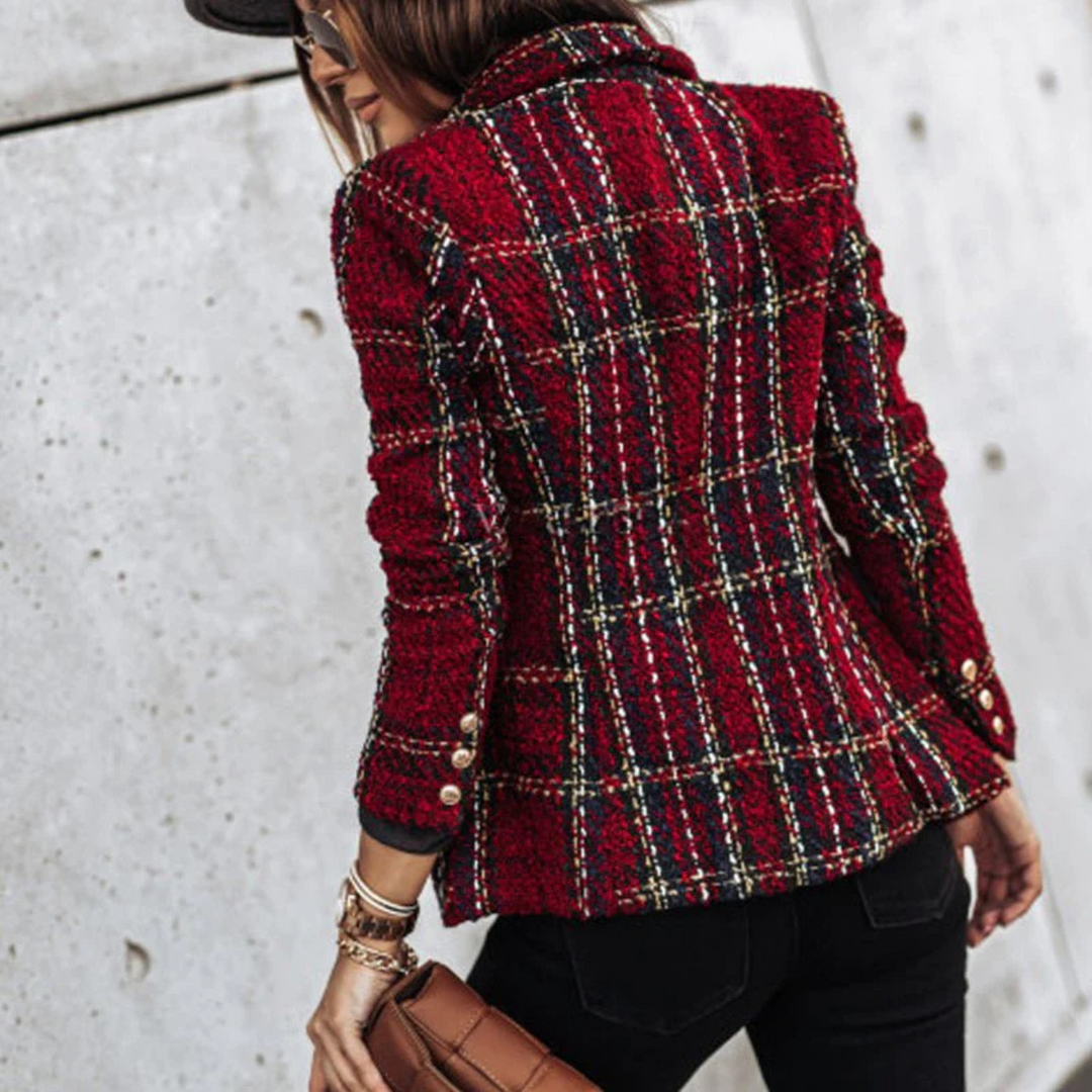 Blazer Rhea à motif carreaux pour femme, coupe structurée et tissu souple adapté aux tenues polyvalentes.