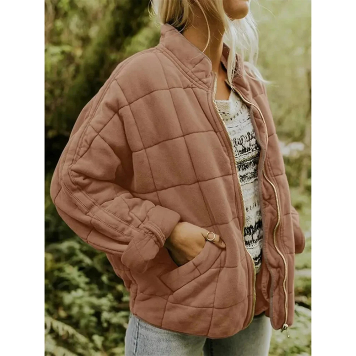 Veste matelassée Liora légère pour femme, chaleur préservée adaptée aux tenues automnales.