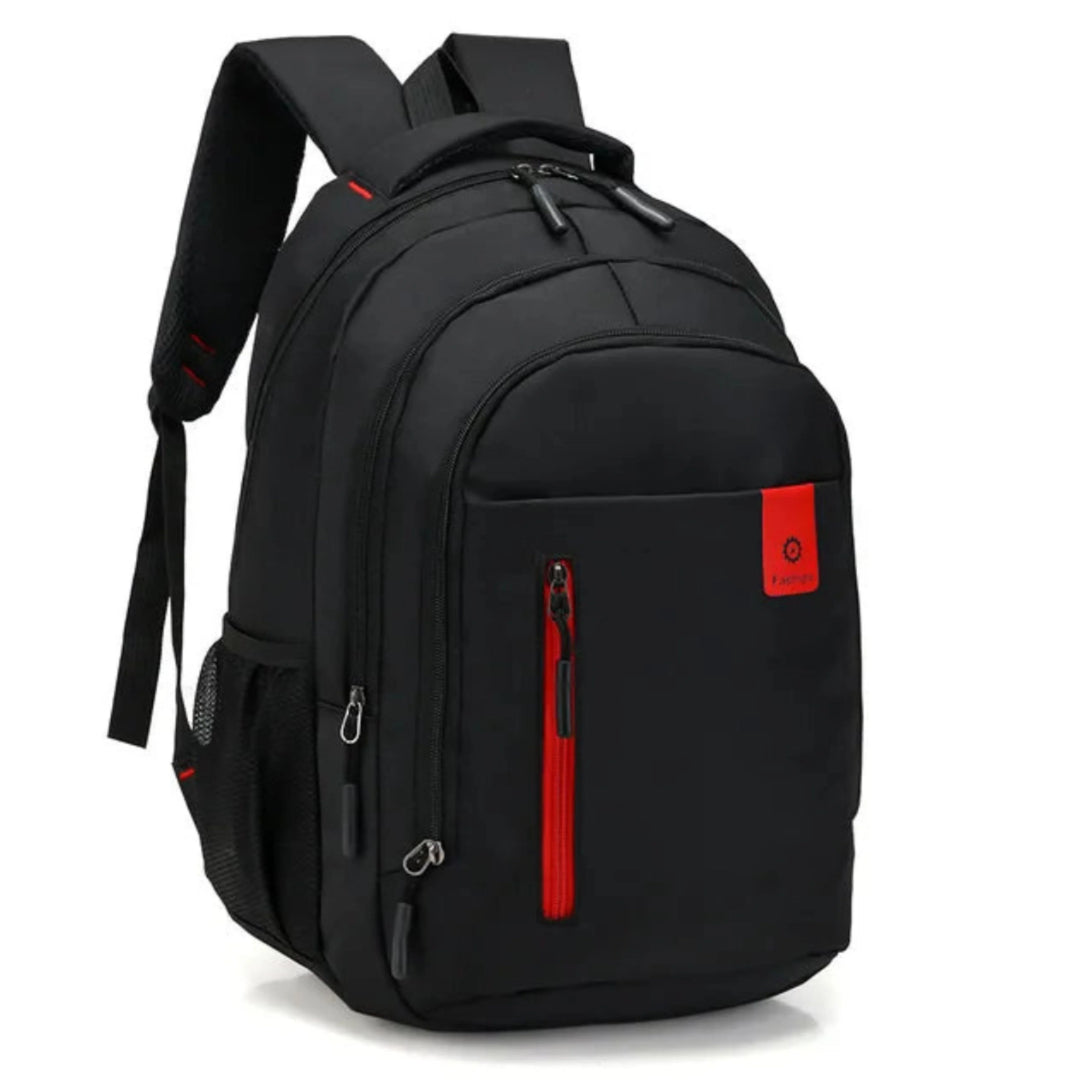 Sac à dos de voyage pour homme, traitement imperméable et capacité généreuse adaptée aux déplacements.