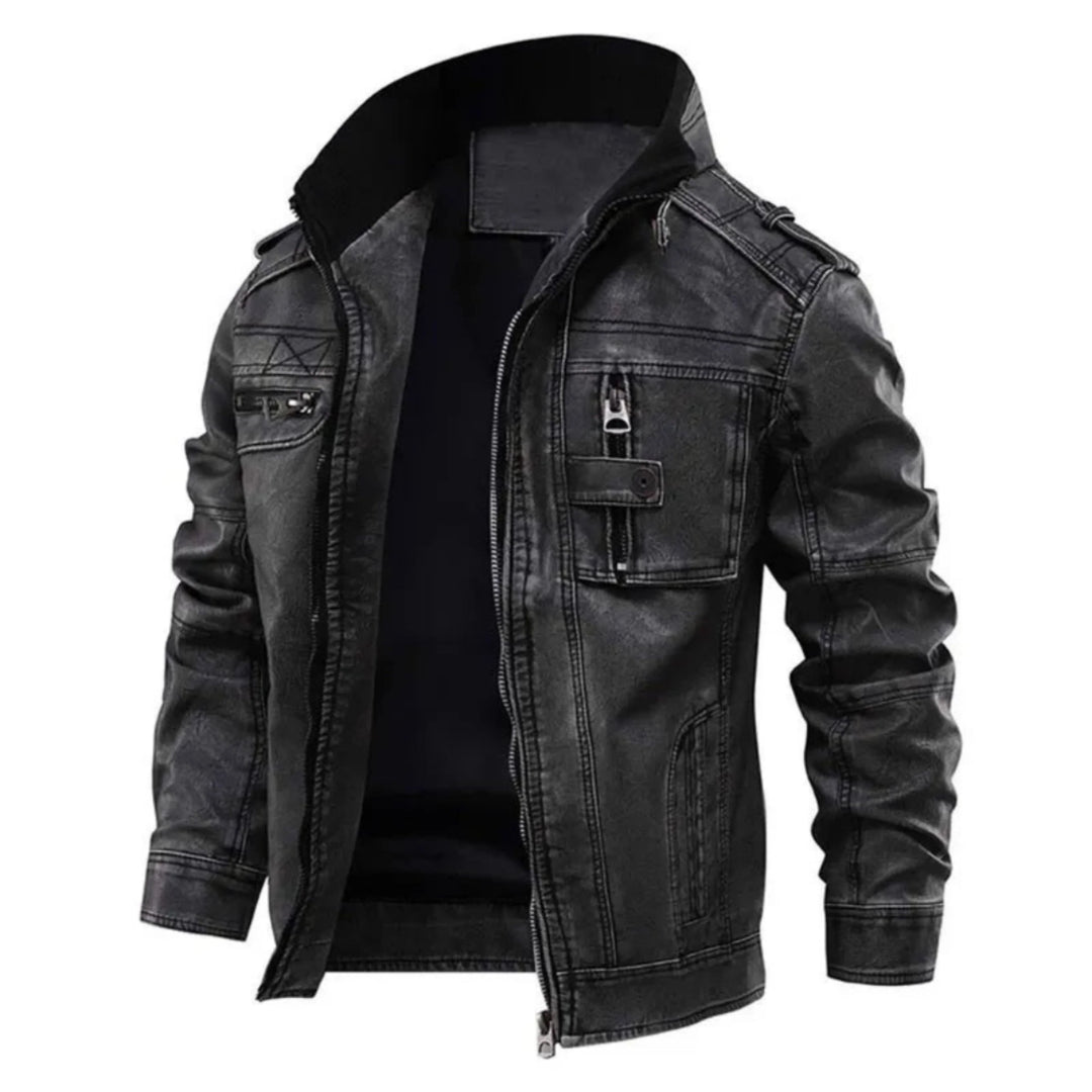 Veste biker robuste pour homme, coupe rétro et fermeture éclair adaptée aux tenues affirmées.