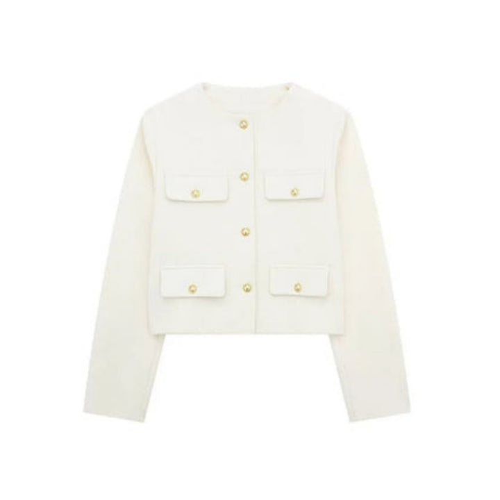 Veste courte Audriélle pour femme, boutons dorés distinctifs et coupe structurée adaptée aux tenues chic.
