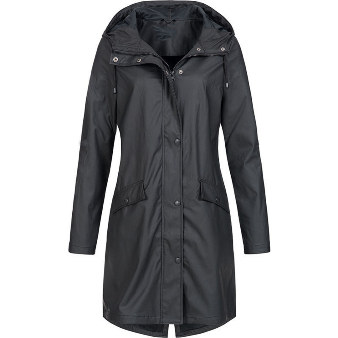 Manteau de pluie à capuche pour femme, traitement imperméable adapté aux journées automnales pluvieuses.