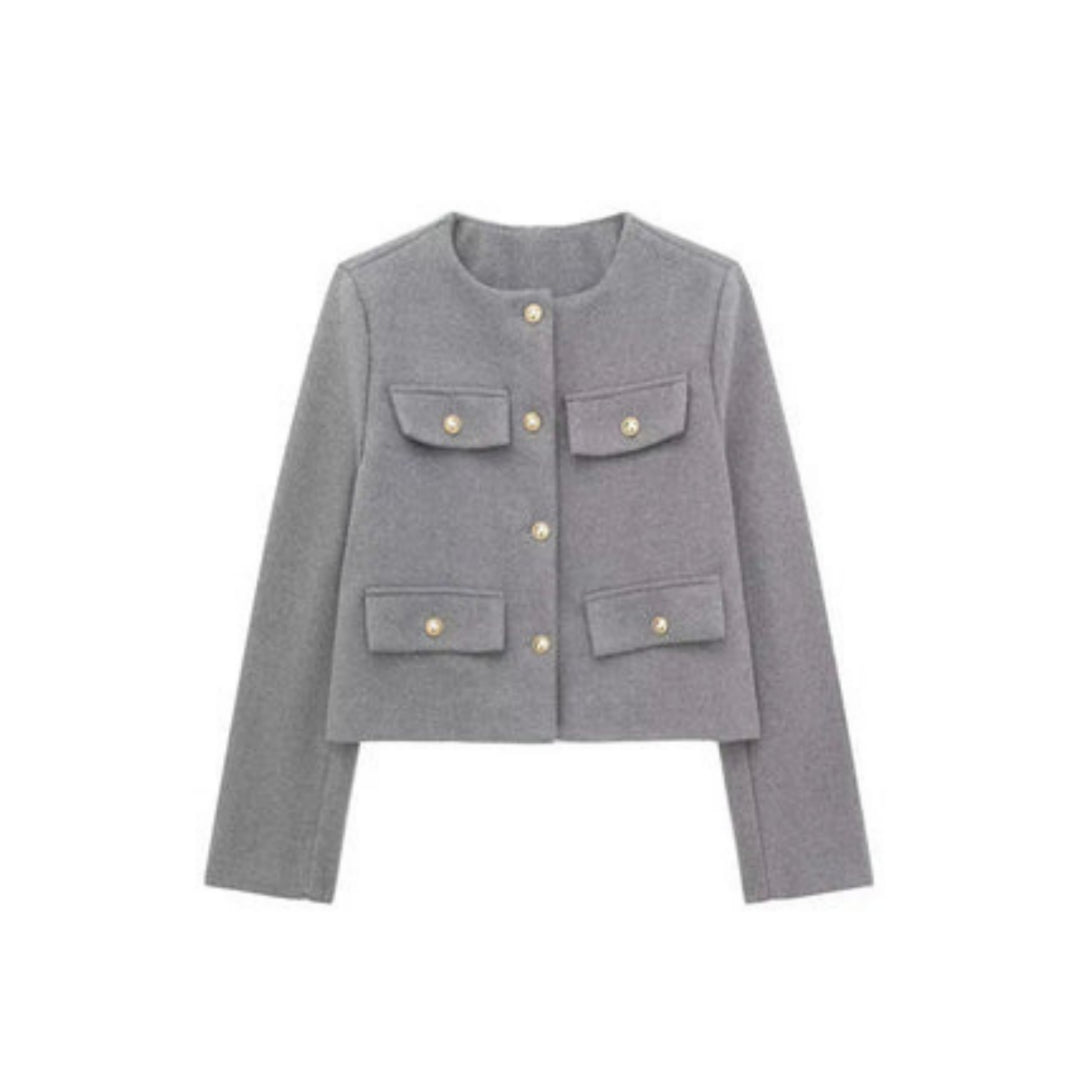Veste courte Audriélle pour femme, boutons dorés distinctifs et coupe structurée adaptée aux tenues chic.
