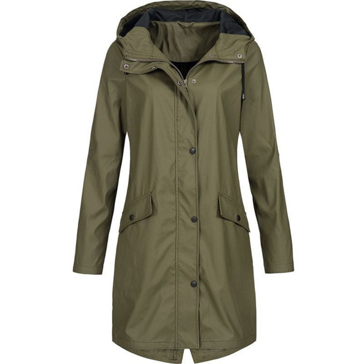 Manteau de pluie à capuche pour femme, traitement imperméable adapté aux journées automnales pluvieuses.