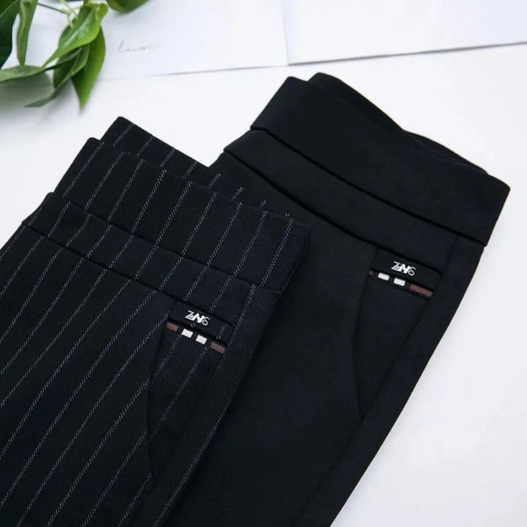 Pantalon Suzon taille haute pour femme, coupe droite et taille élastique adaptée aux tenues polyvalentes.
