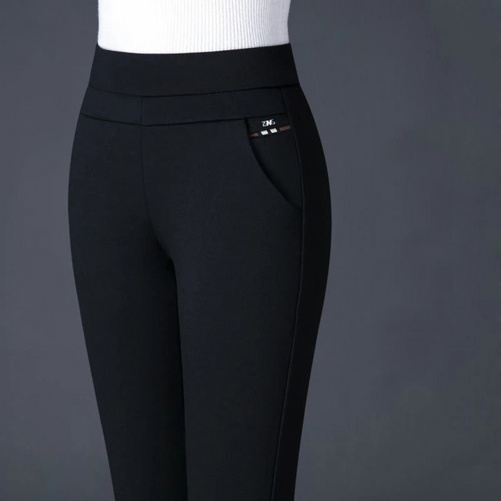 Pantalon Suzon taille haute pour femme, coupe droite et taille élastique adaptée aux tenues polyvalentes.