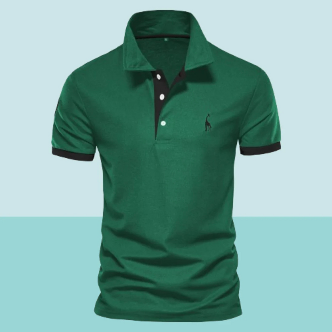 Polo classique pour homme, coupe intemporelle et tissu confortable adapté aux tenues polyvalentes.