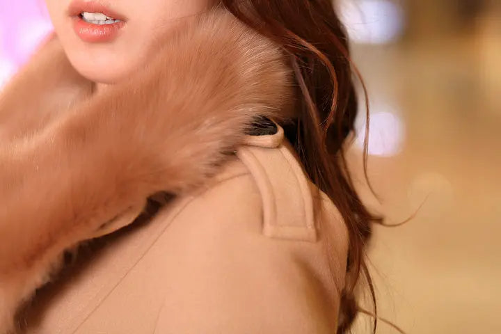 le manteau adapté aux tenues polyvalentes.
