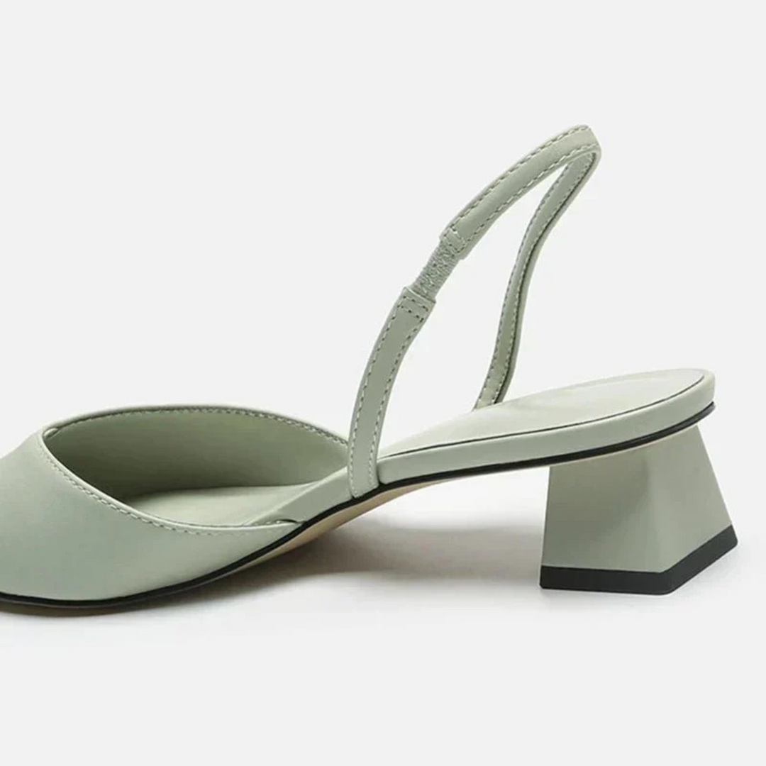 Sandales Ninette pour femme, bout pointu élégant et talon bas confortable adaptés aux tenues polyvalentes.