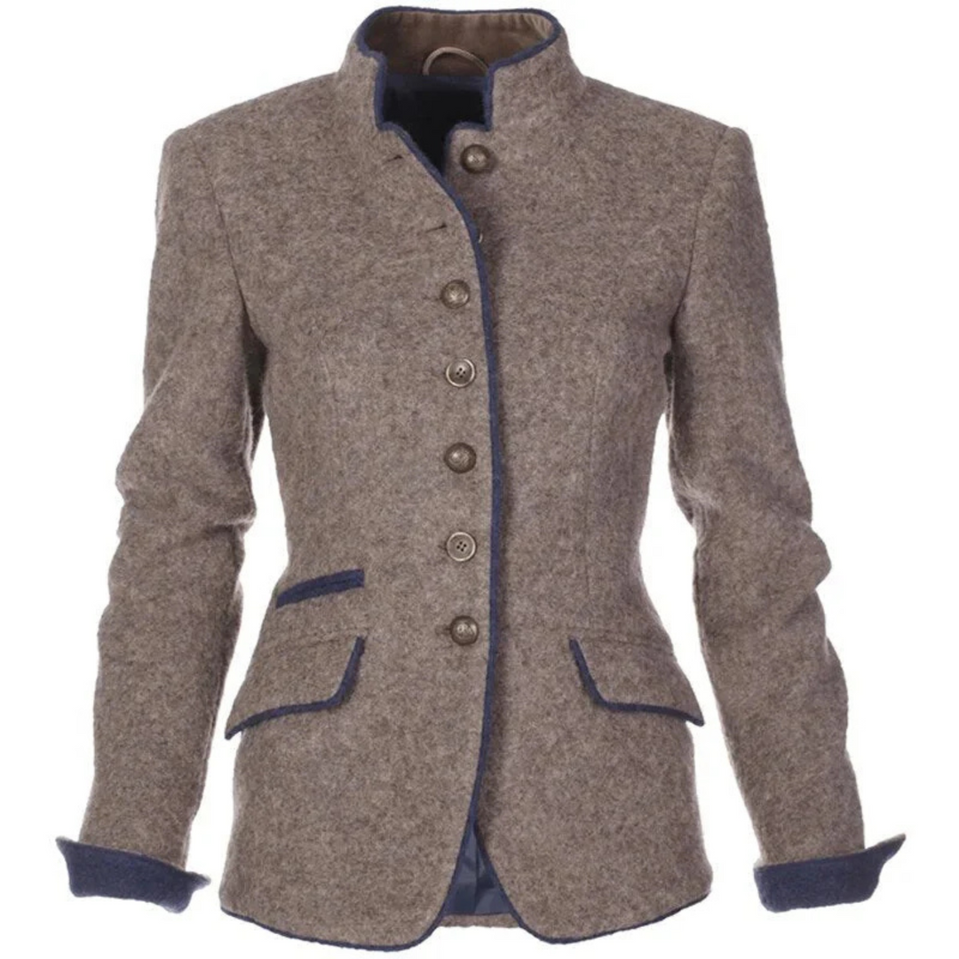le blazer adapté aux tenues polyvalentes.