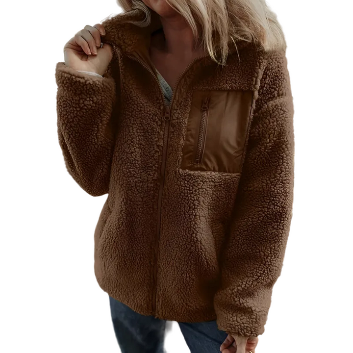 Veste effet teddy zippée Amandine pour femme, gros plan sur les finitions