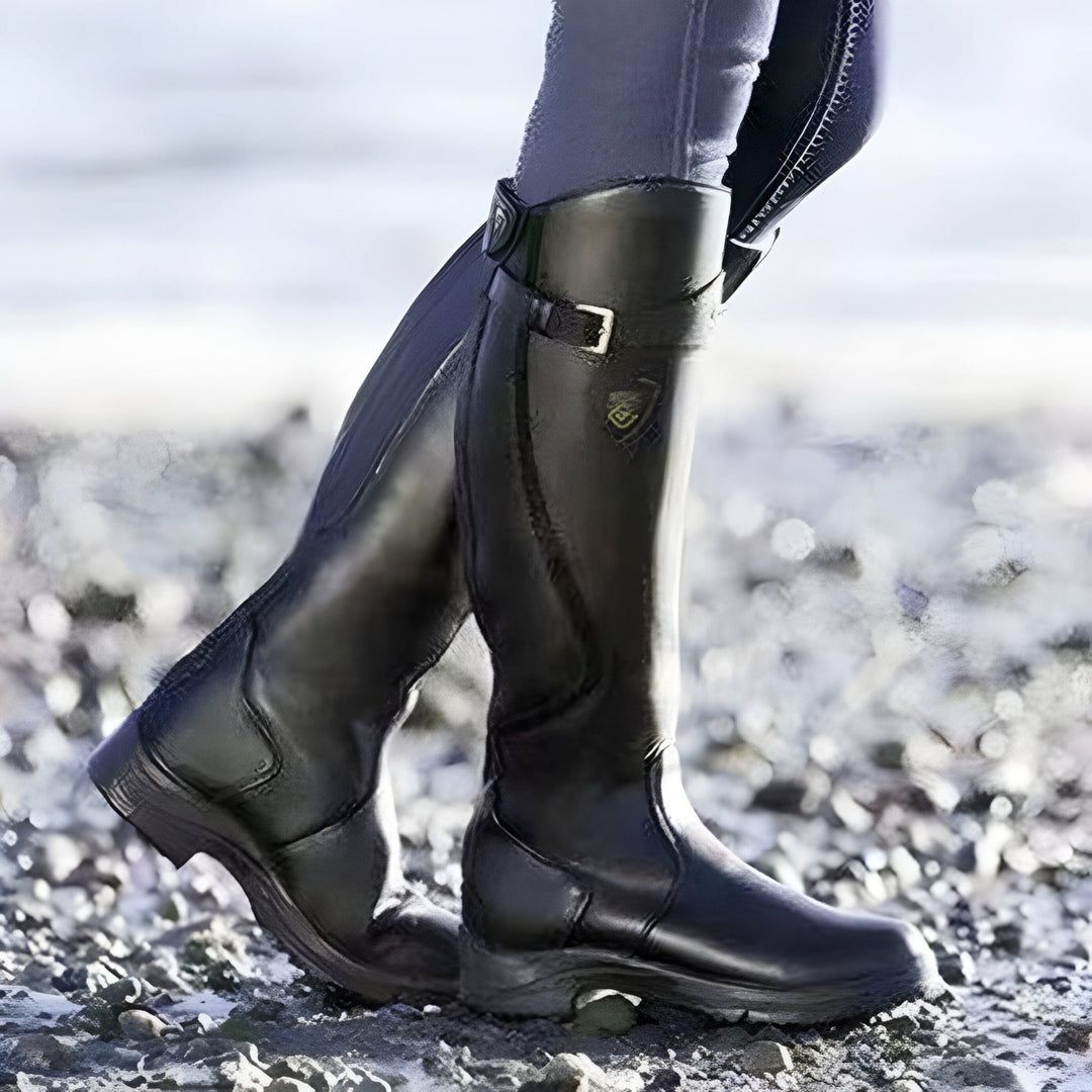 Bottes hautes cavalières Vedette pour femme, tige structurée et semelle antidérapante adaptée aux tenues automnales tendance.