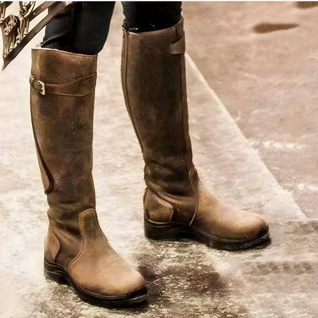 Bottes hautes cavalières Vedette pour femme, tige structurée et semelle antidérapante adaptée aux tenues automnales tendance.