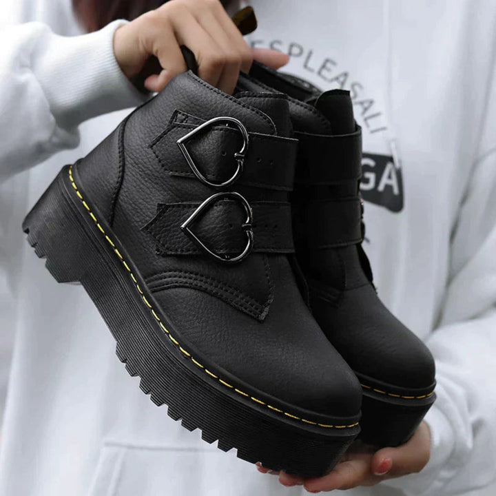 Orléna | Bottines Plates Pour Femme | Boucles Cœur