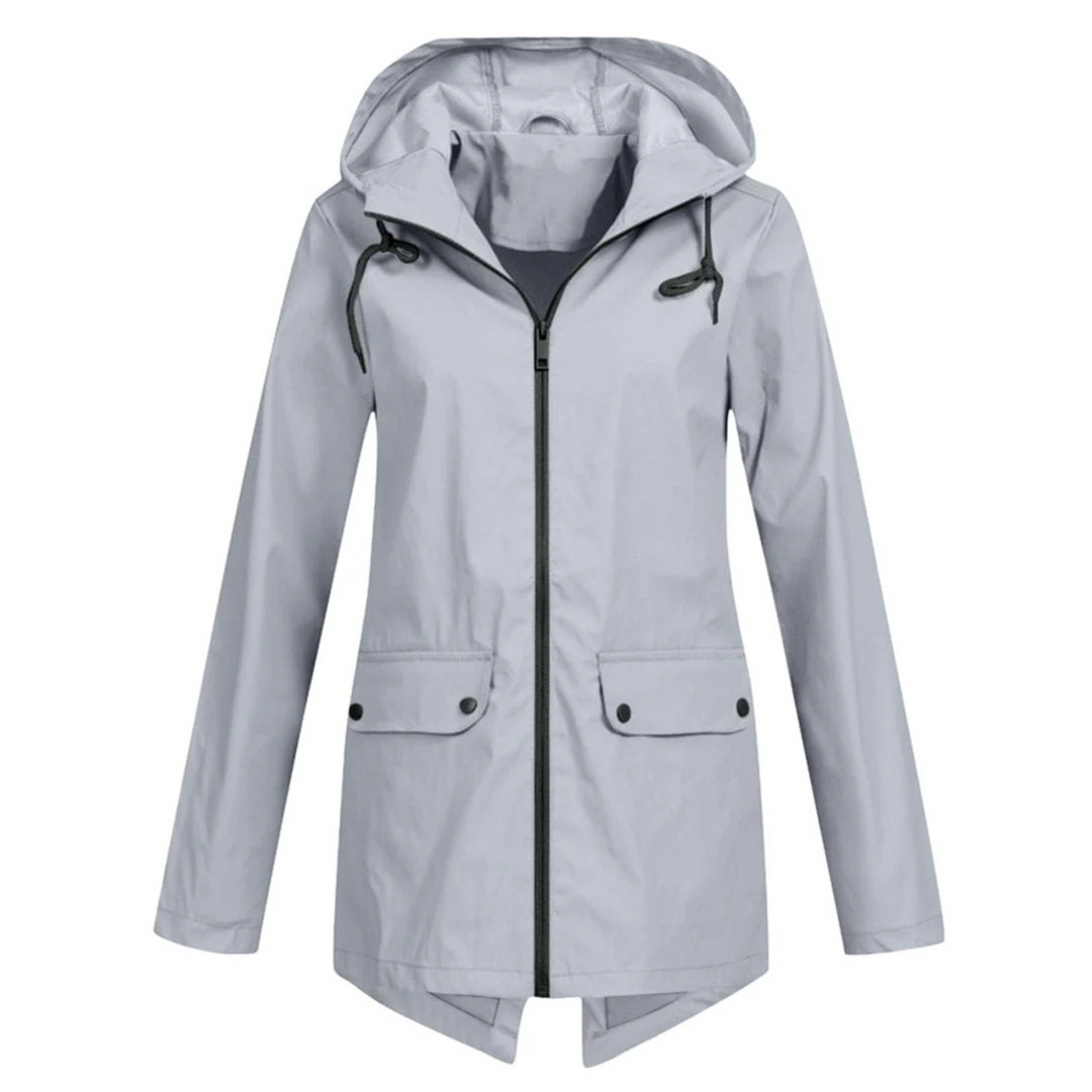 Veste de pluie Zénaïde pour femme, imperméable et coupe-vent adaptée aux journées automnales pluvieuses.