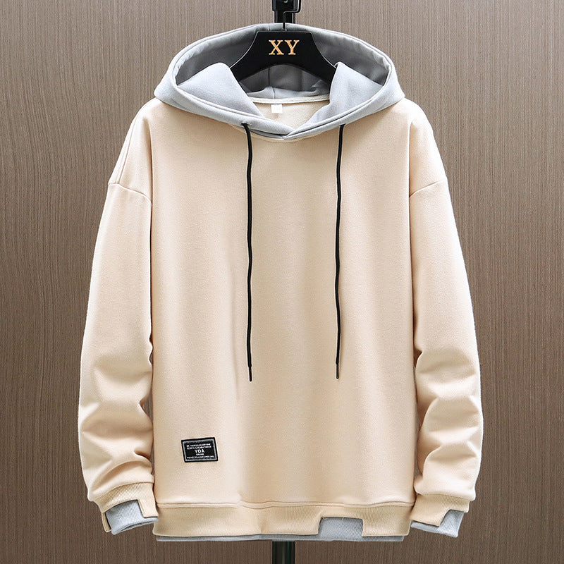 Sweat à capuche Émilien pour homme, matière douce adaptée aux tenues cocooning mi-saison.