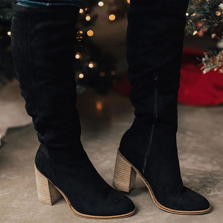 Bottes hautes Hailey à talon pour femme, tige cavalière adaptée aux tenues automnales tendance.