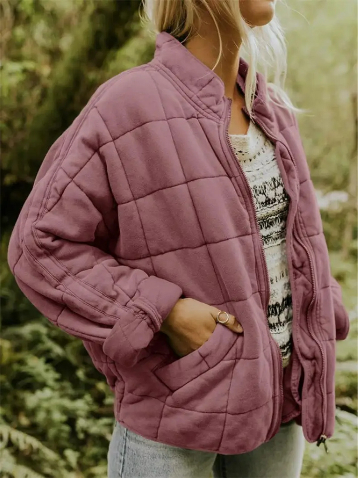 Veste matelassée Noémie légère pour femme, chaleur préservée sans peser adaptée aux journées d'automne.
