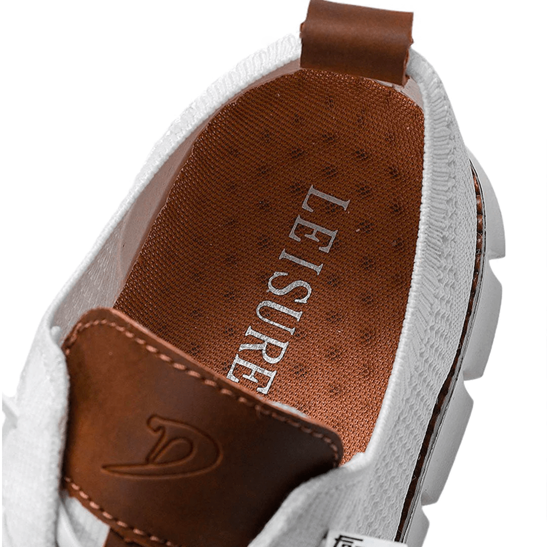 Jean, baskets tendance pour hommes à lacets, détail de la semelle intérieure marron respirante pour un confort optima