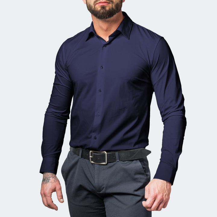 Chemise stretch à manches longues pour homme, modèle Julien, de couleur bleu marine, coupe ajustée, tissu extensible offrant confort et liberté de mouvement, idéale pour un style élégant et tendance.