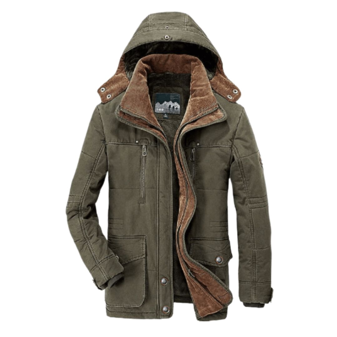 Un manteau d'hiver élégant, de couleur vert olive, avec une doublure en polaire douce et chaude et une capuche amovible. Cette veste fonctionnelle est dotée de multiples poches à fermeture éclair et à rabat, offrant à la fois chaleur et praticité pour les temps froids.
