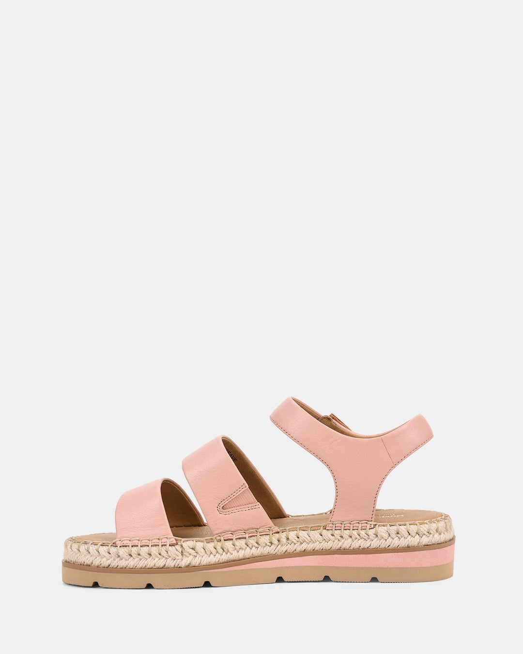 Sandales d’été Macy pour femmes, couleur rose nude, avec brides larges et semelle plateforme en corde tressée. Design moderne et confortable, idéal pour un look estival tendance et décontracté.
