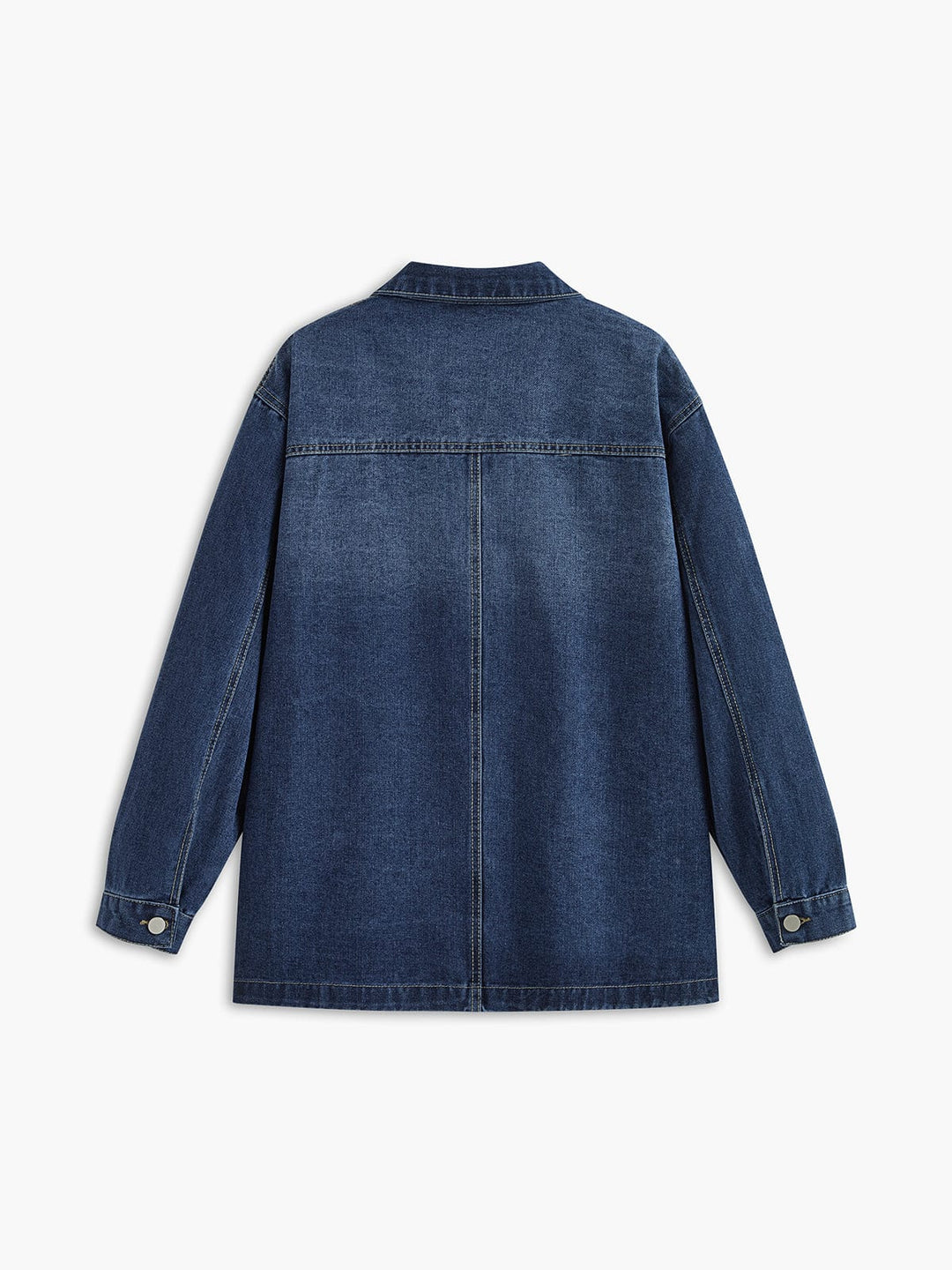 Vue arrière de la veste en jean 'Nyselle' pour femme, avec une coupe décontractée. Cette veste en denim bleu présente des manches longues et des boutons métalliques, offrant un style moderne et épuré, idéal pour un look casual.
