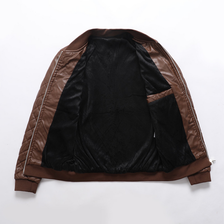 Veste Corentin style biker pour homme, chaleur maintenue et fermeture éclair adaptée aux tenues d'automne.