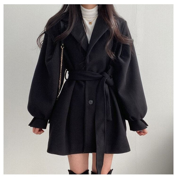 le manteau adapté aux tenues polyvalentes.
