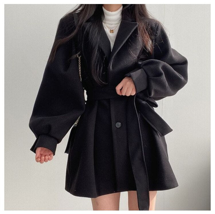 le manteau adapté aux tenues polyvalentes.