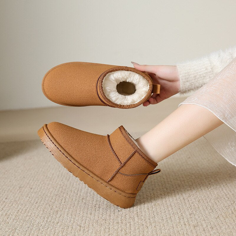 Bottines Solène étanches pour femme, doublure chaude adaptée aux tenues hivernales polyvalentes.