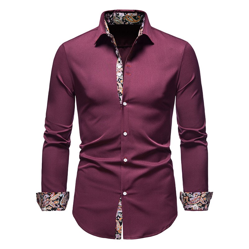 Chemise d’été pour homme Théophile bordeaux, coupe ajustée avec manches longues, boutons contrastés et détails imprimé paisley multicolore à l’intérieur du col, de la patte de boutonnage et des poignets.