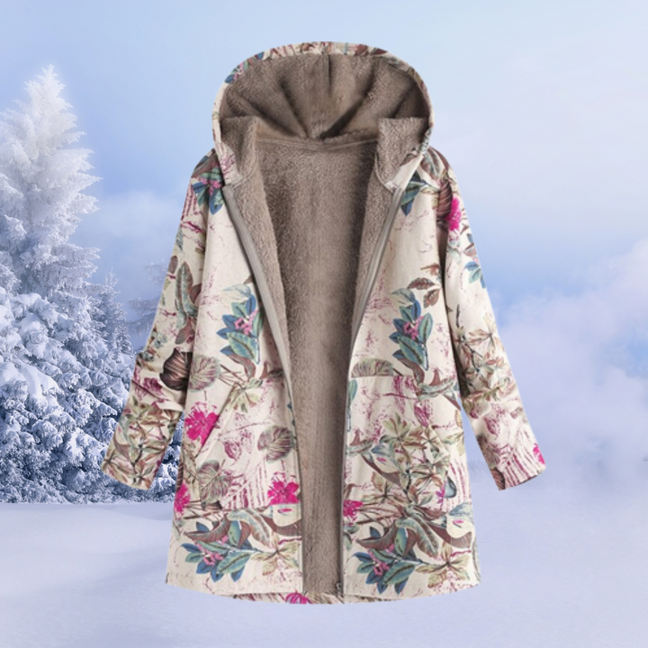 Veste Cleo douillette à capuche pour femme, doublure cocooning et chaleur maintenue adaptée à l'automne.