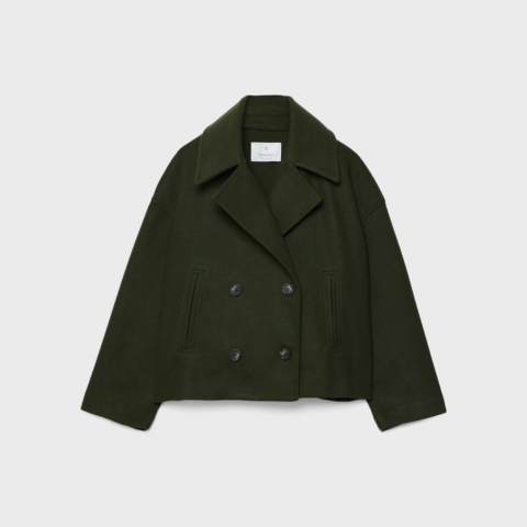 Manteau court croisé Wylia pour femme, coupe structurée double boutonnage adaptée aux tenues hivernales.