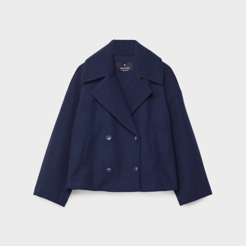 Manteau court croisé Wylia pour femme, coupe structurée double boutonnage adaptée aux tenues hivernales.