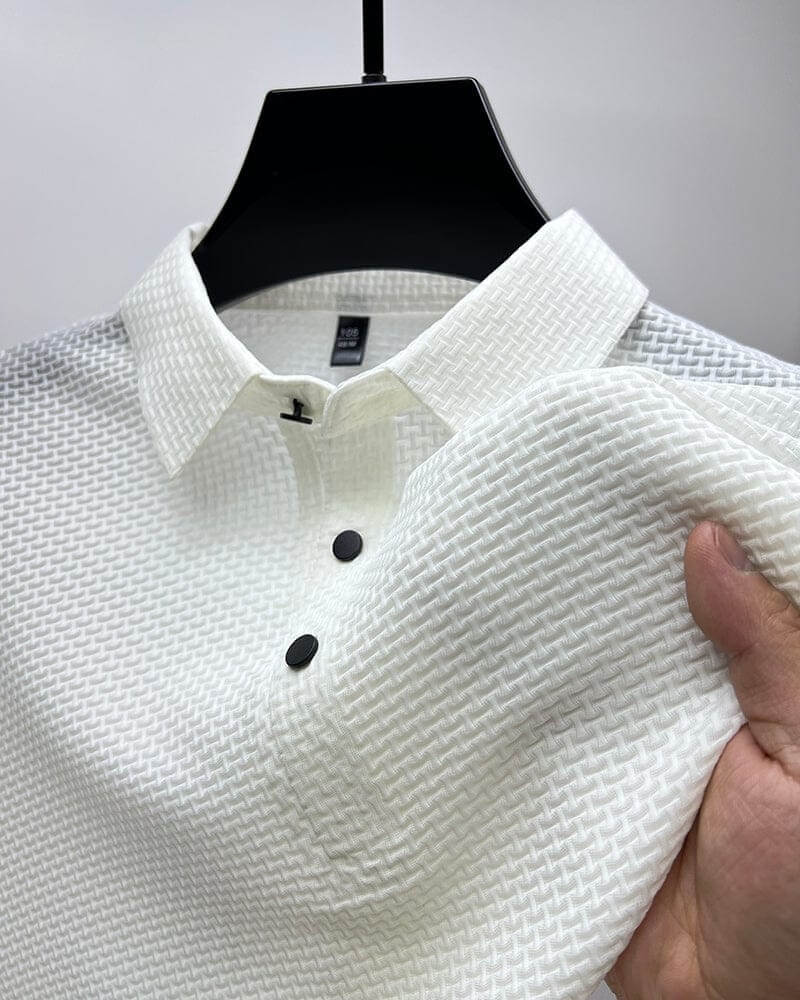 Polo Forzano coupe ajustée pour homme, ligne raffinée et style polyvalent adapté aux tenues masculines.