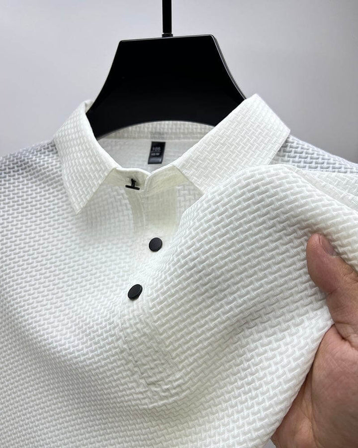 Polo Forzano coupe ajustée pour homme, ligne raffinée et style polyvalent adapté aux tenues masculines.
