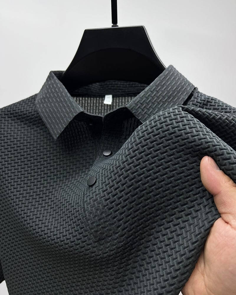 Polo Forzano coupe ajustée pour homme, ligne raffinée et style polyvalent adapté aux tenues masculines.