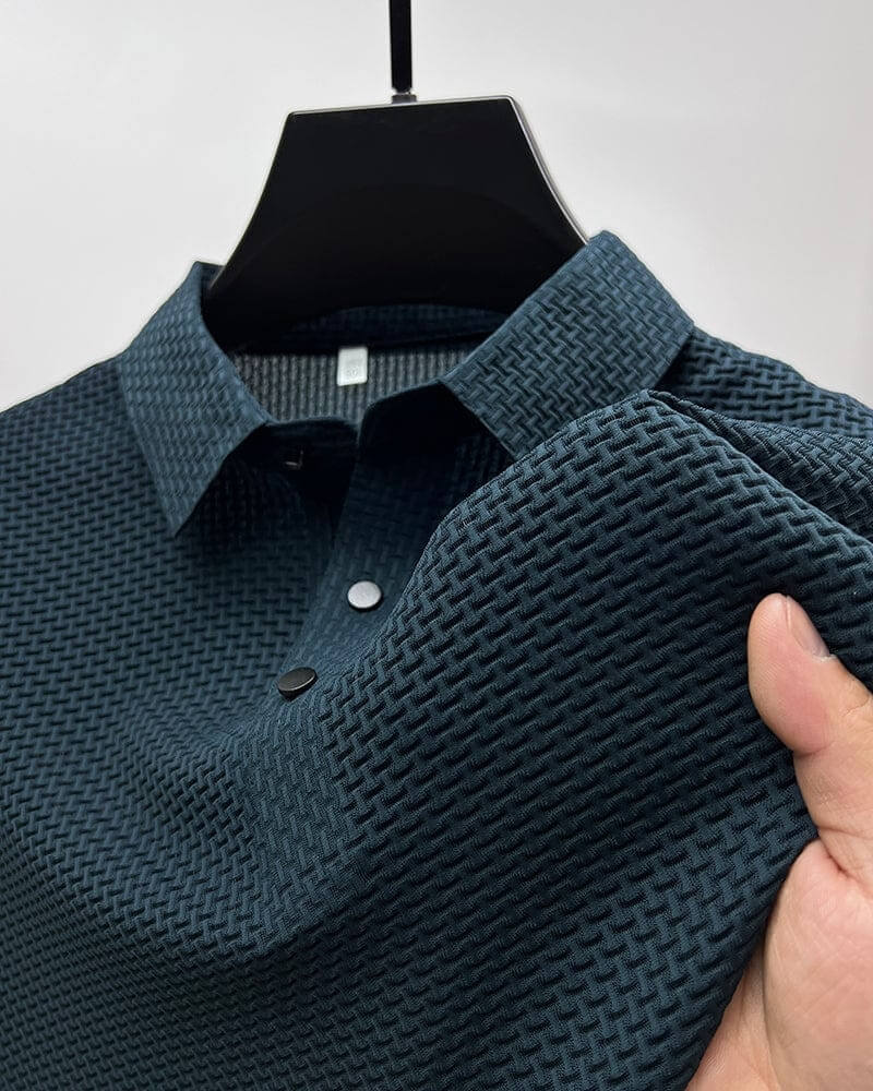 Polo Forzano coupe ajustée pour homme, ligne raffinée et style polyvalent adapté aux tenues masculines.